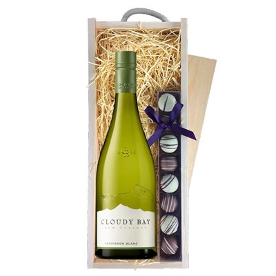 Cloudy Bay Sauvignon Blanc 75cl White Wine & Heart Truffles, Wooden Box